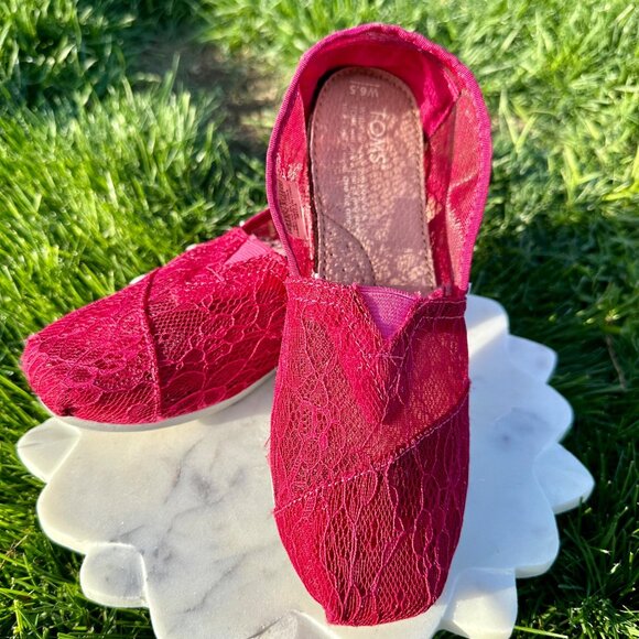 Toms Size 6.5 Shoes Womens Classic Slip On Raspberry Lace Comfort Casual Flats R - Picture 2 of 14